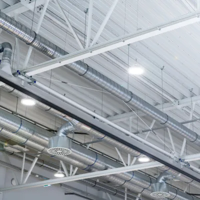 Hallenleuchten in der Industrie